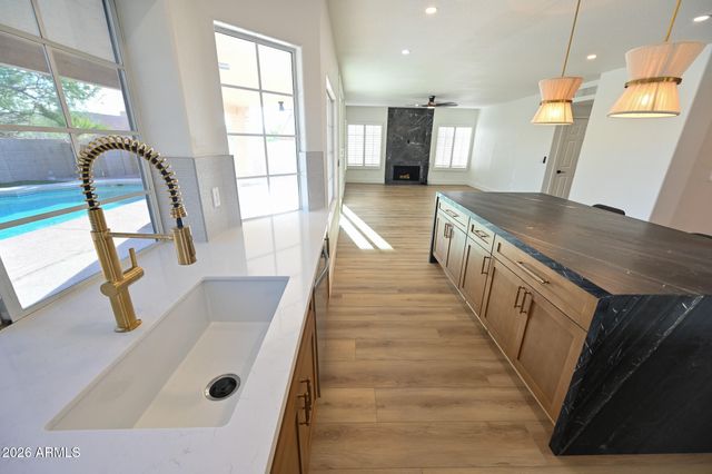 1849 E WINDMERE Drive, Phoenix, AZ 85048