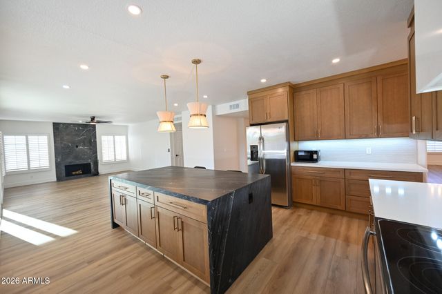 1849 E WINDMERE Drive, Phoenix, AZ 85048