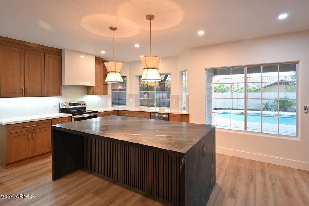 1849 E WINDMERE Drive, Phoenix, AZ 85048 — exterior