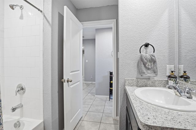 816 Durango Lane, Cleburne, TX 76033