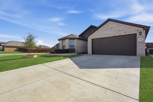 816 Durango Lane, Cleburne, TX 76033