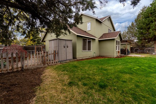 3128 NE Cromwell Court, Bend, OR 97701