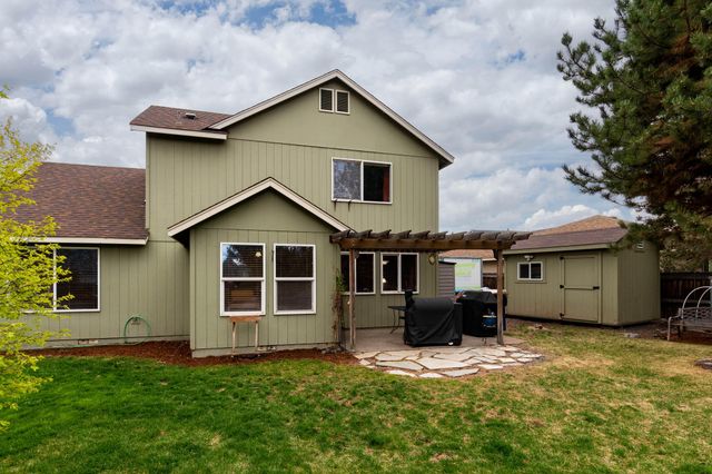 3128 NE Cromwell Court, Bend, OR 97701