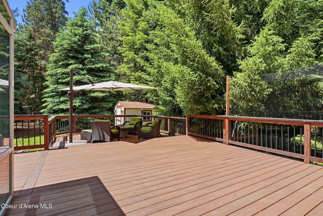 11925 N Friar Dr, Hayden, ID 83835