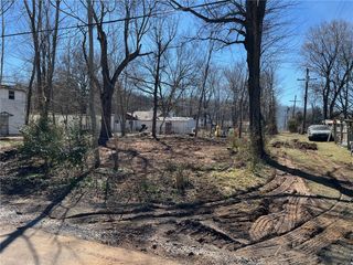 221 W Moffit Street, Sulphur Springs, AR 72768