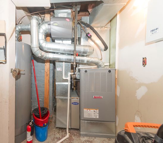 3916 N Pontiac Avenue, Chicago, IL 60634