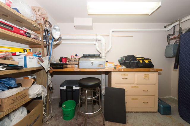 3916 N Pontiac Avenue, Chicago, IL 60634