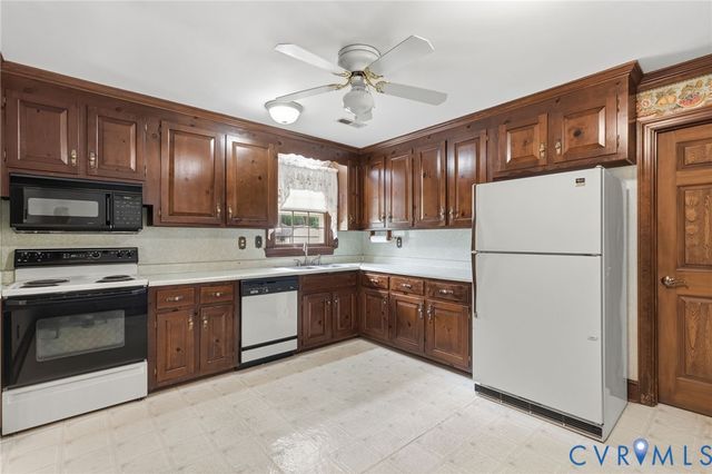 10125 Wilmore Dr, Mechanicsville, VA 23116