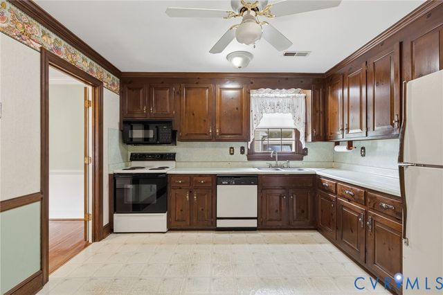 10125 Wilmore Dr, Mechanicsville, VA 23116