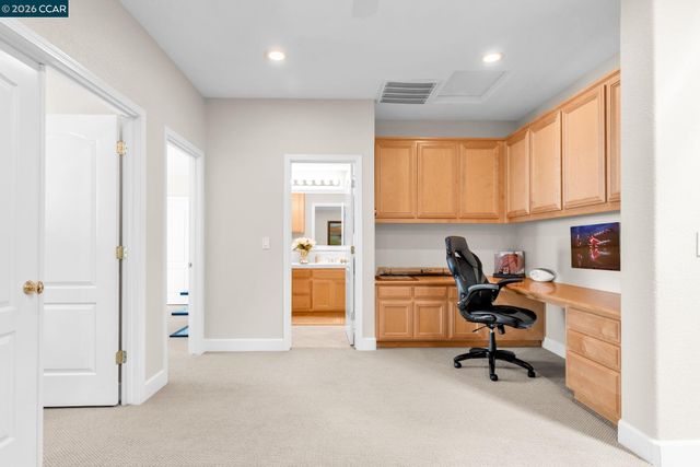 974 Rosehedge Ct, Concord, CA 94521