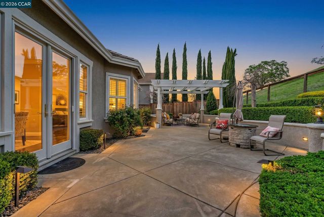 974 Rosehedge Ct, Concord, CA 94521