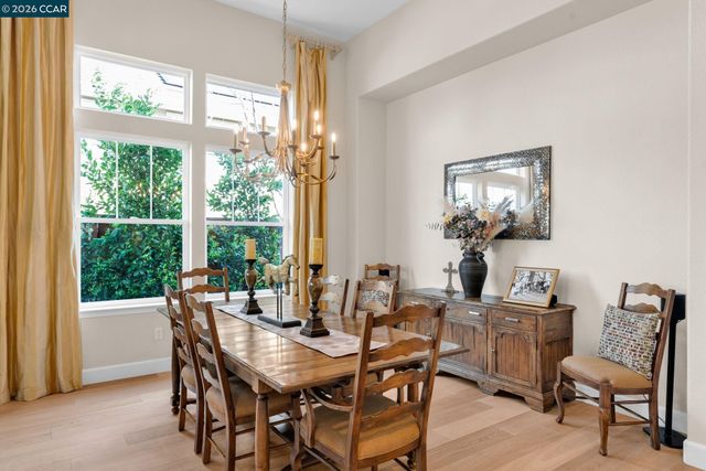 974 Rosehedge Ct, Concord, CA 94521