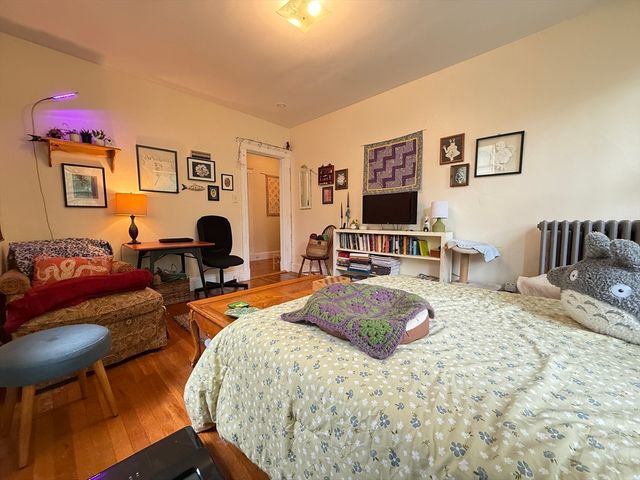 32 Sidlaw Rd 5, Boston, MA 02135