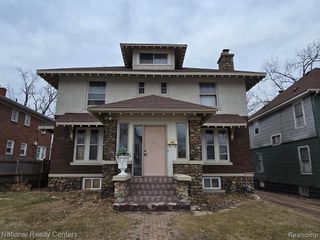 272 Cesar E Chavez Avenue, Pontiac, MI 48342