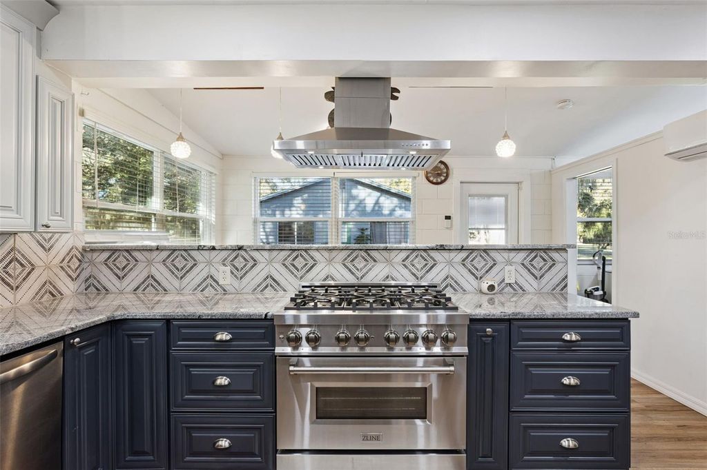 Image 19 of property listing at 43411 STATE ROAD 19, Altoona, FL 32702