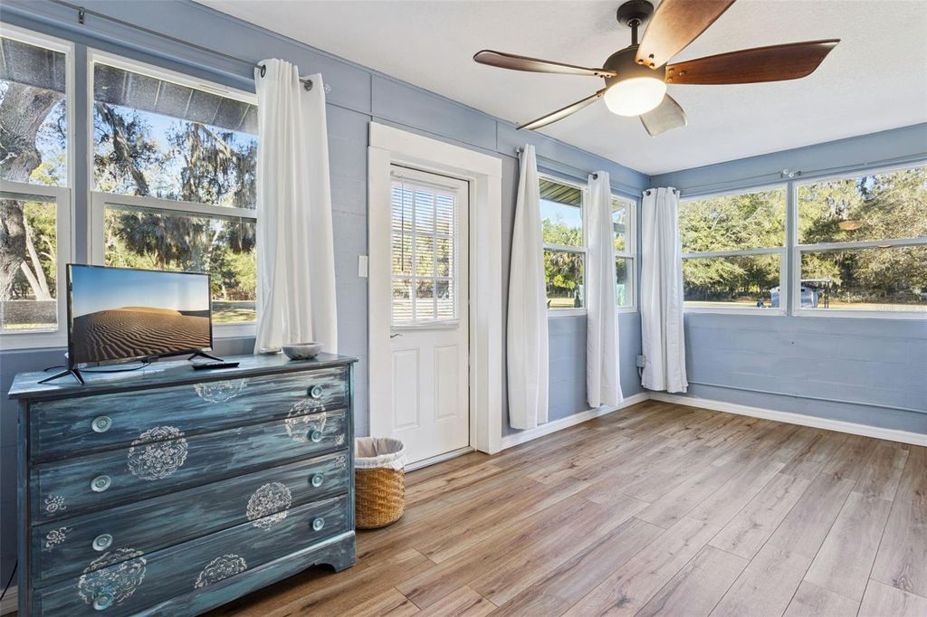 Image 26 of property listing at 43411 STATE ROAD 19, Altoona, FL 32702