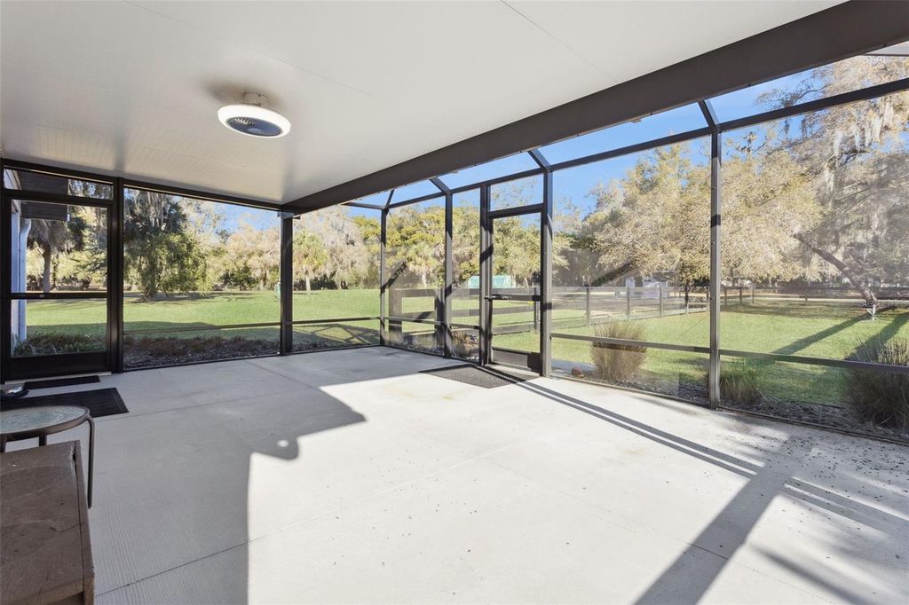 Image 33 of property listing at 43411 STATE ROAD 19, Altoona, FL 32702