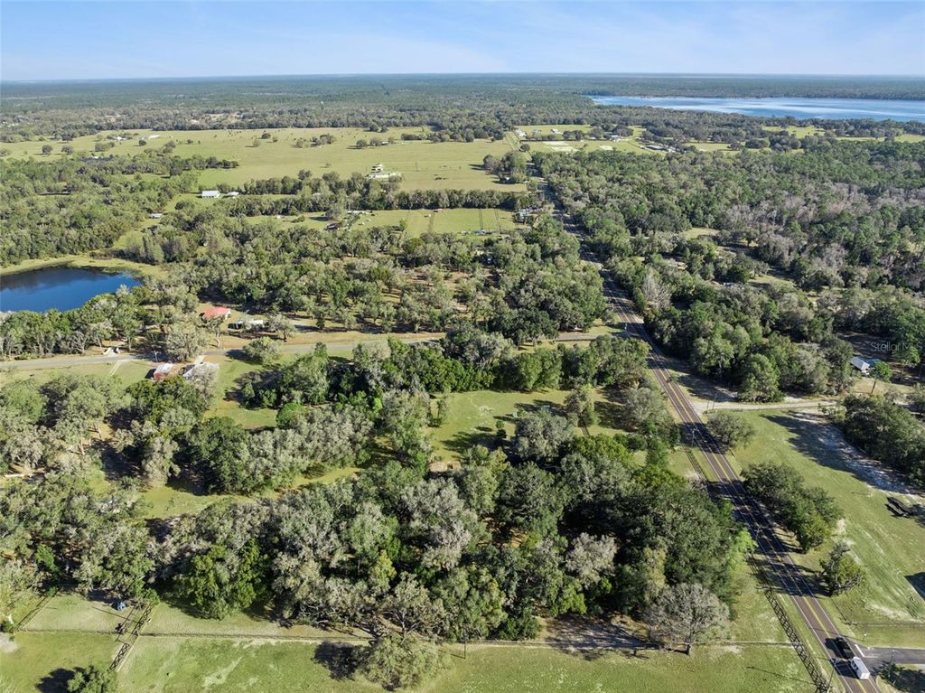 Image 43 of property listing at 43411 STATE ROAD 19, Altoona, FL 32702