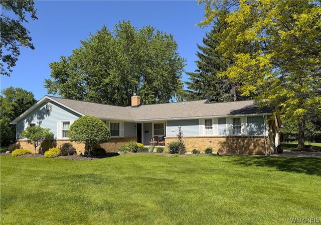 4635 Hedgewood Drive, Clarence, NY 14221