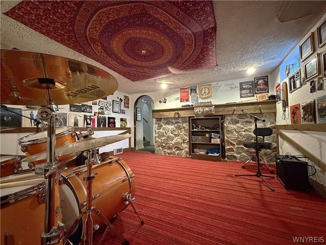 4635 Hedgewood Drive, Clarence, NY 14221