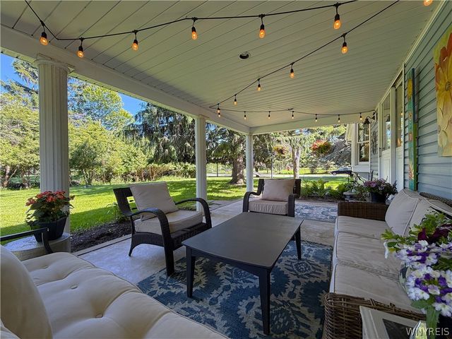4635 Hedgewood Drive, Clarence, NY 14221