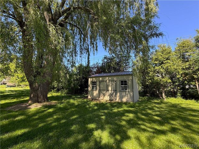 4635 Hedgewood Drive, Clarence, NY 14221