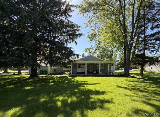 4635 Hedgewood Drive, Clarence, NY 14221
