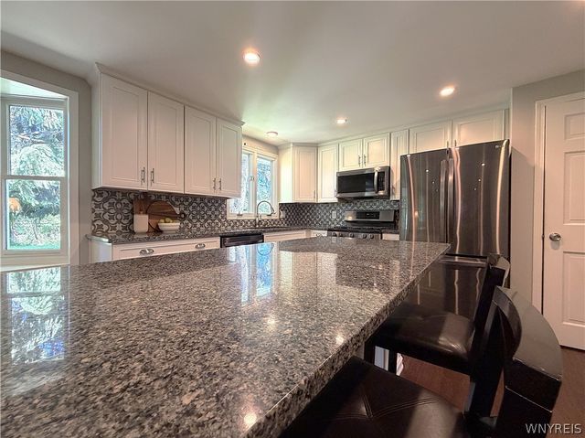 4635 Hedgewood Drive, Clarence, NY 14221