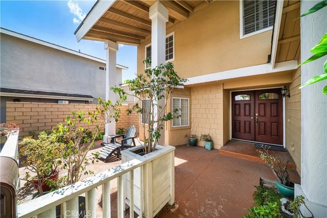 8712 Bellmead Drive, Huntington Beach, CA 92646