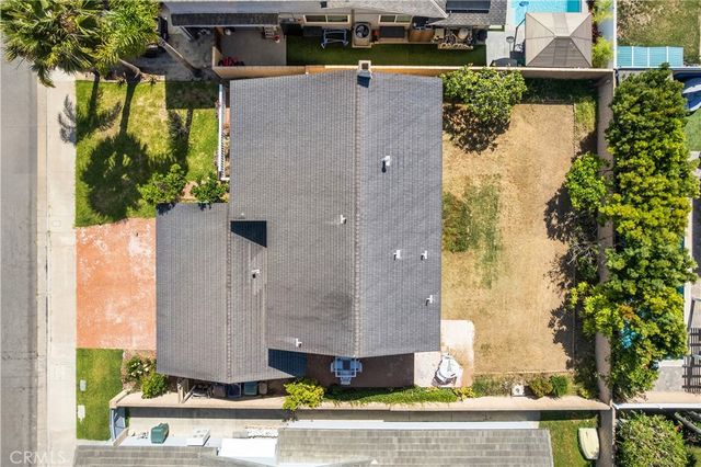 8712 Bellmead Drive, Huntington Beach, CA 92646