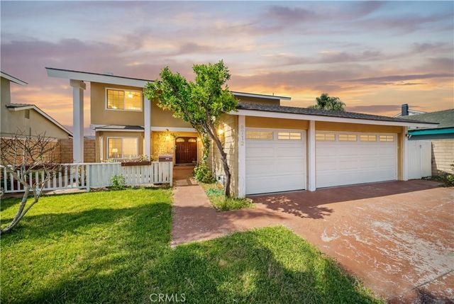 8712 Bellmead Drive, Huntington Beach, CA 92646