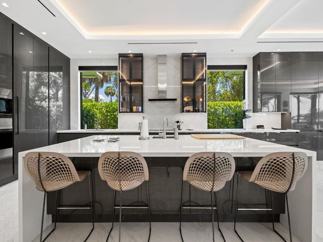 3916 Country Club Lane, Fort Lauderdale, FL 33308