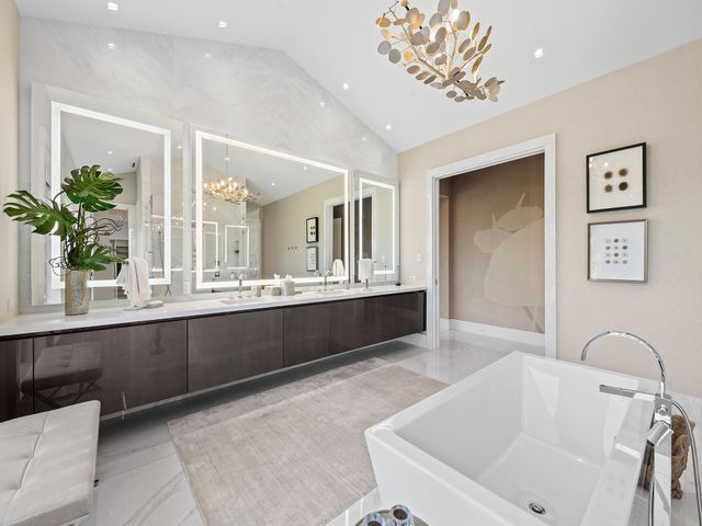 3916 Country Club Lane, Fort Lauderdale, FL 33308
