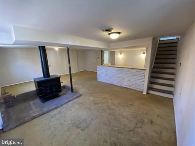 155 LONGSTREET AVE, Fredericksburg, VA 22401