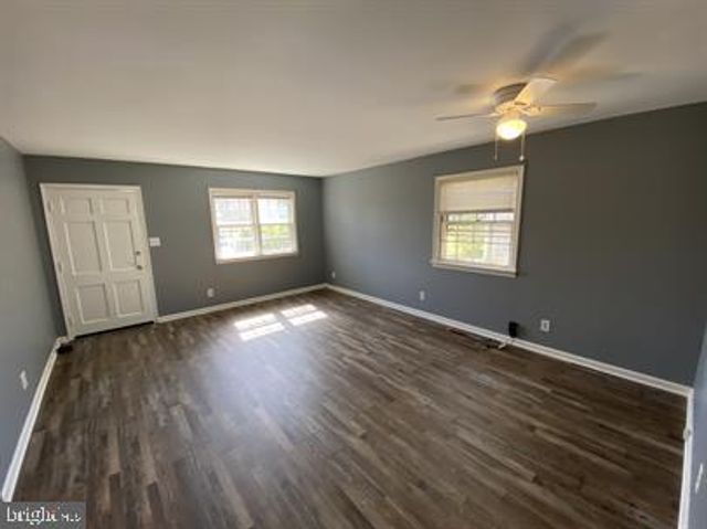 155 LONGSTREET AVE, Fredericksburg, VA 22401