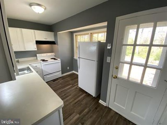 155 LONGSTREET AVE, Fredericksburg, VA 22401