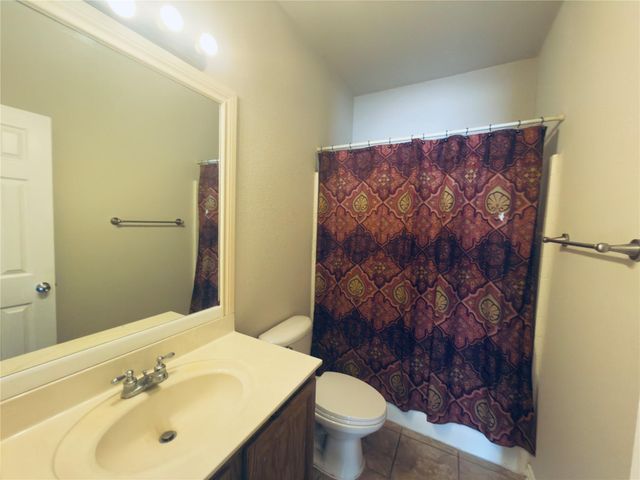 3932 Links LN, Round Rock, TX 78664