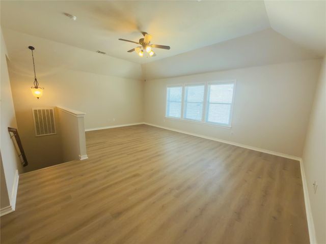 3932 Links LN, Round Rock, TX 78664