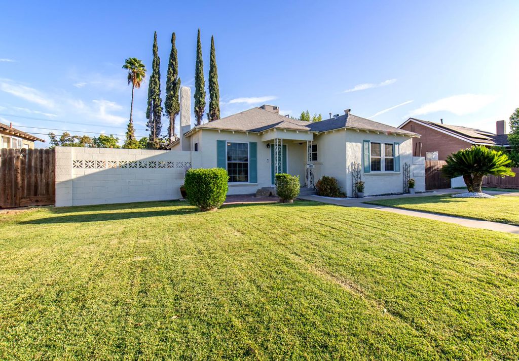 Image 1 of property listing at 1535 E Andrews Avenue, Fresno, CA 93704