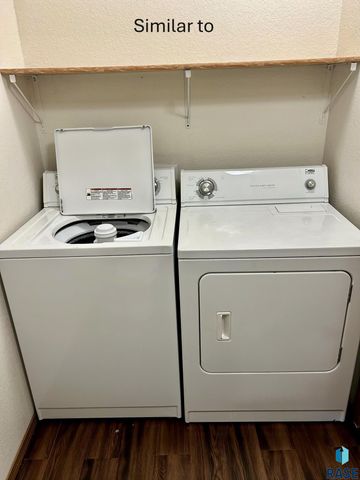 335 Arianna Pl Place, Tea, SD 57064