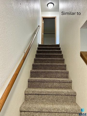 335 Arianna Pl Place, Tea, SD 57064