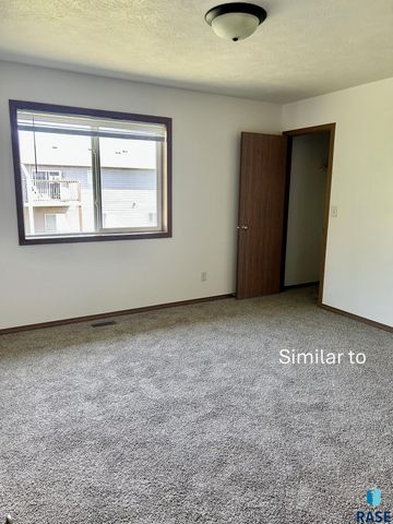 335 Arianna Pl Place, Tea, SD 57064