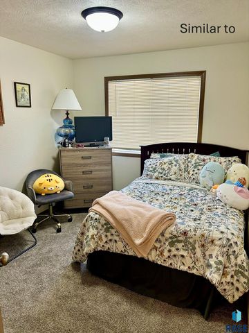 335 Arianna Pl Place, Tea, SD 57064