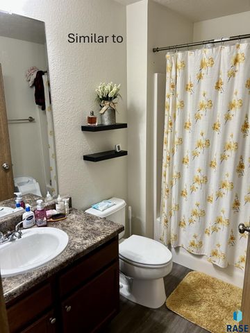 335 Arianna Pl Place, Tea, SD 57064