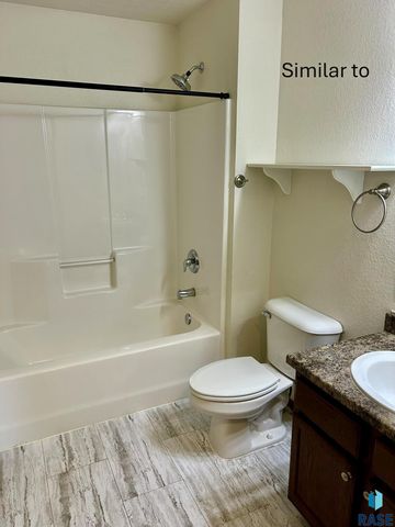 335 Arianna Pl Place, Tea, SD 57064