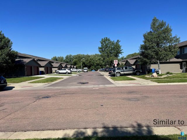 335 Arianna Pl Place, Tea, SD 57064