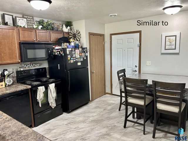 335 Arianna Pl Place, Tea, SD 57064