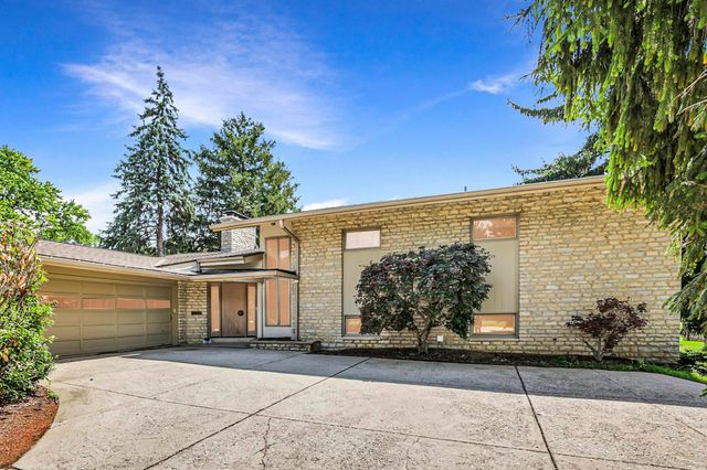 4094 Lyon Drive, Upper Arlington, OH 43220