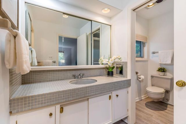 4094 Lyon Drive, Upper Arlington, OH 43220