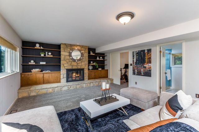 4094 Lyon Drive, Upper Arlington, OH 43220